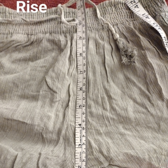 Salty Lemon Beach Crop Top with Matching Shorts in Thyme Size Small - Picture 11 of 12